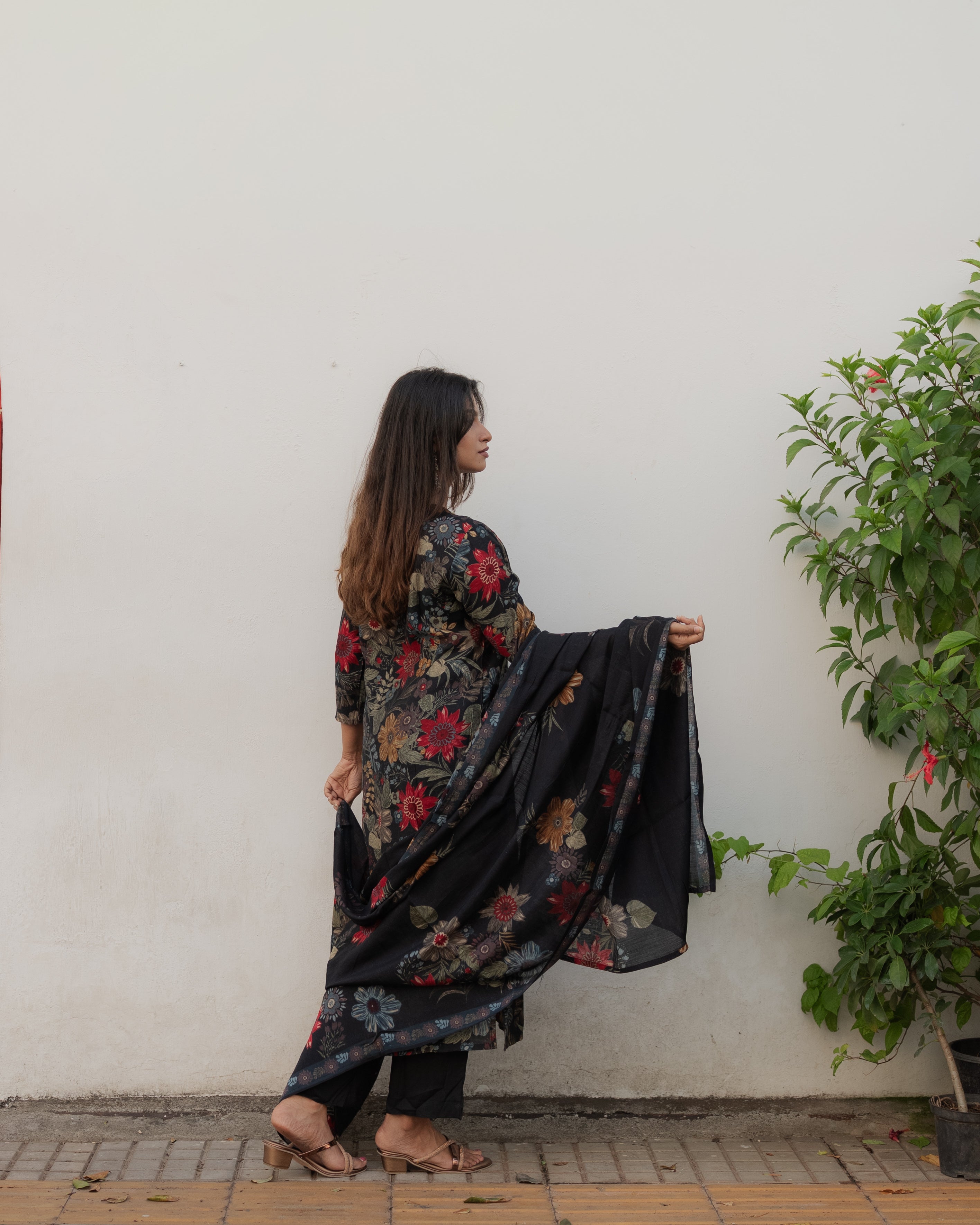 Black Floral Muslin Silk Kurta Set
