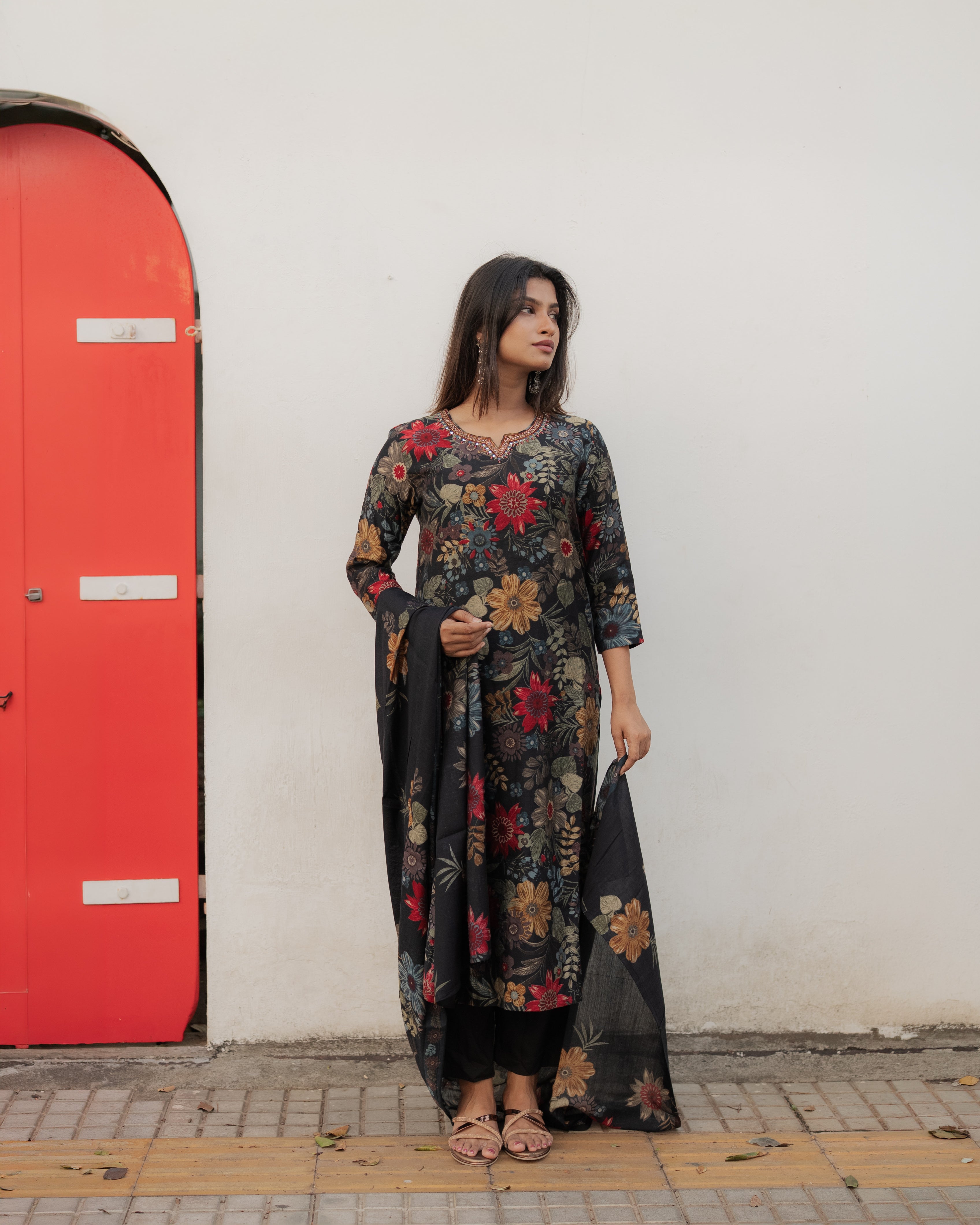 Black Floral Muslin Silk Kurta Set